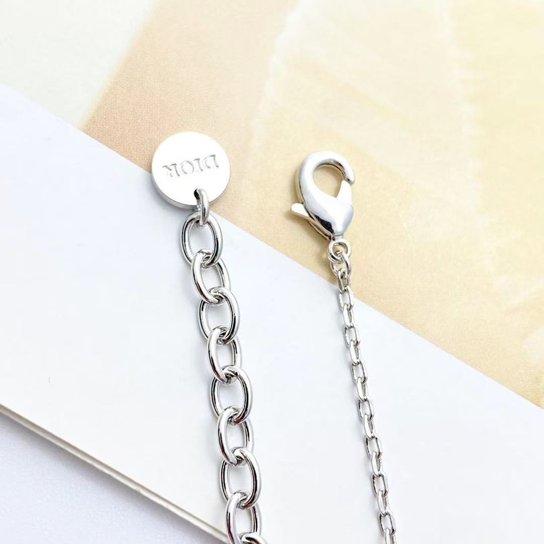 DIOR Petit CD Lucky Charms ブレスレット