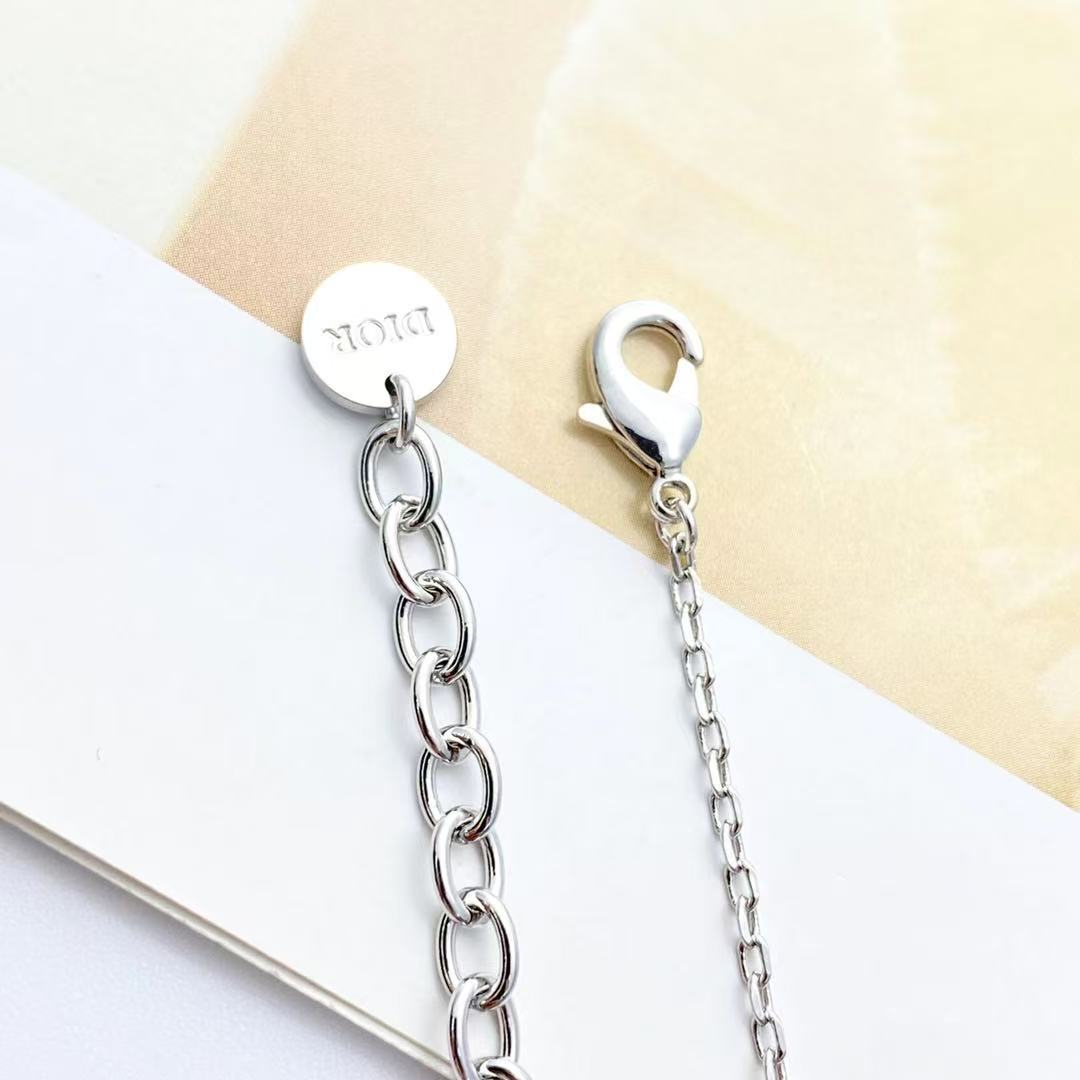 DIOR Petit CD Lucky Charms ブレスレット