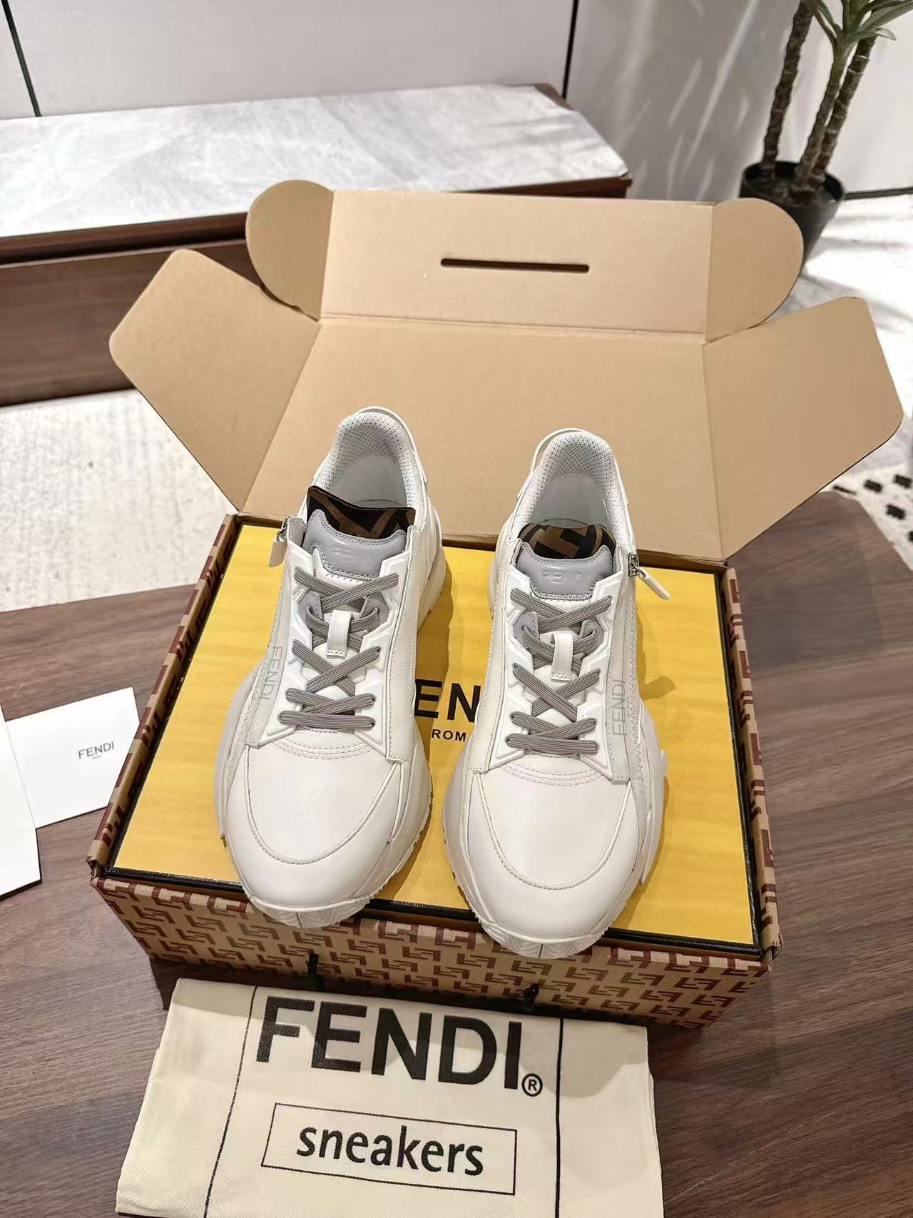 Fendi フェンディ フロー スニーカー