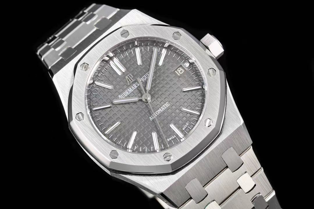 Audemars Piguet  オーデマピゲ ロイヤル オーク オートマティック
