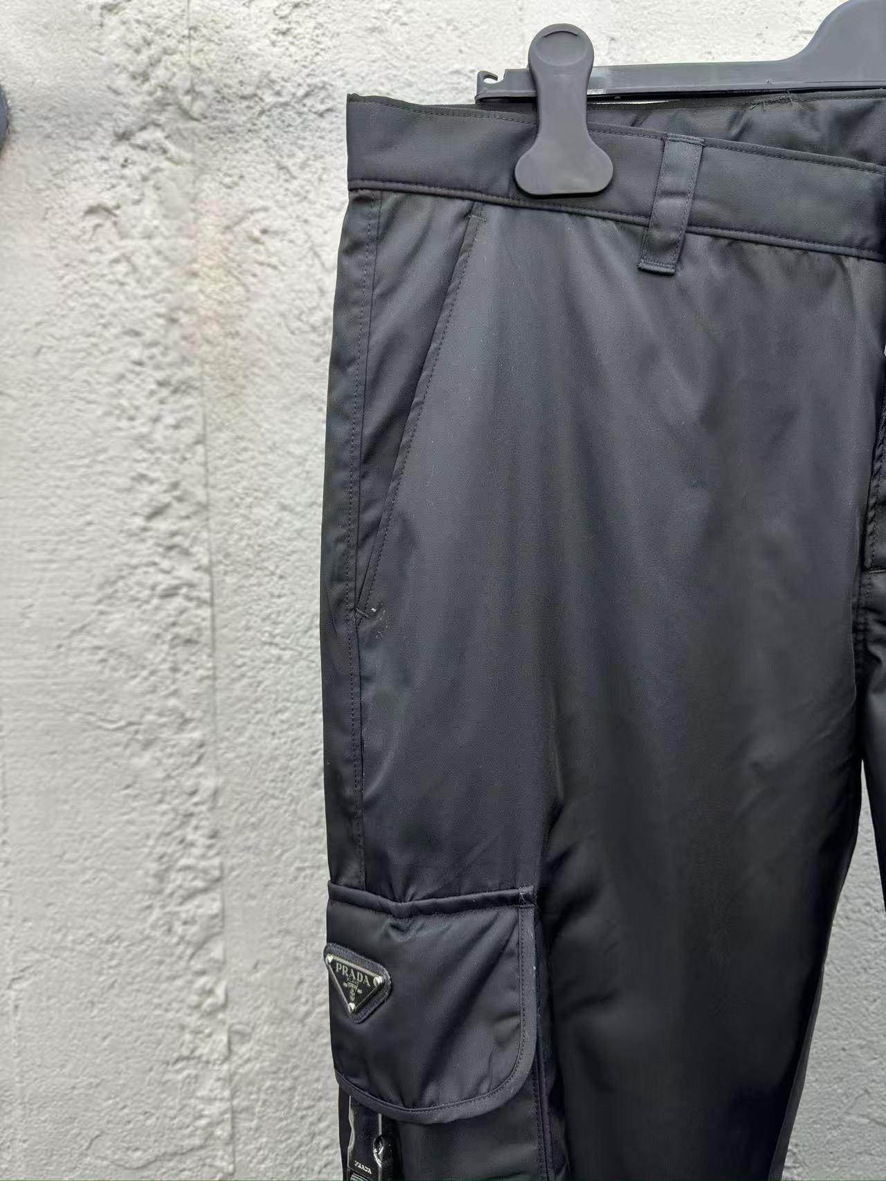 Prada Re-Nylon パンツ