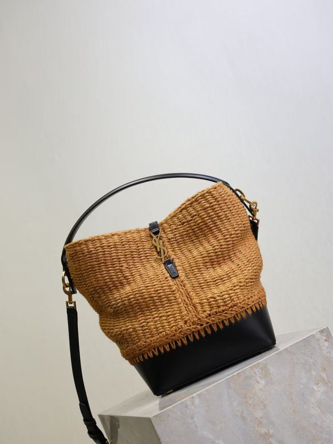 Saint Laurent サンローラン  LE 37 （ロープ/レザー）