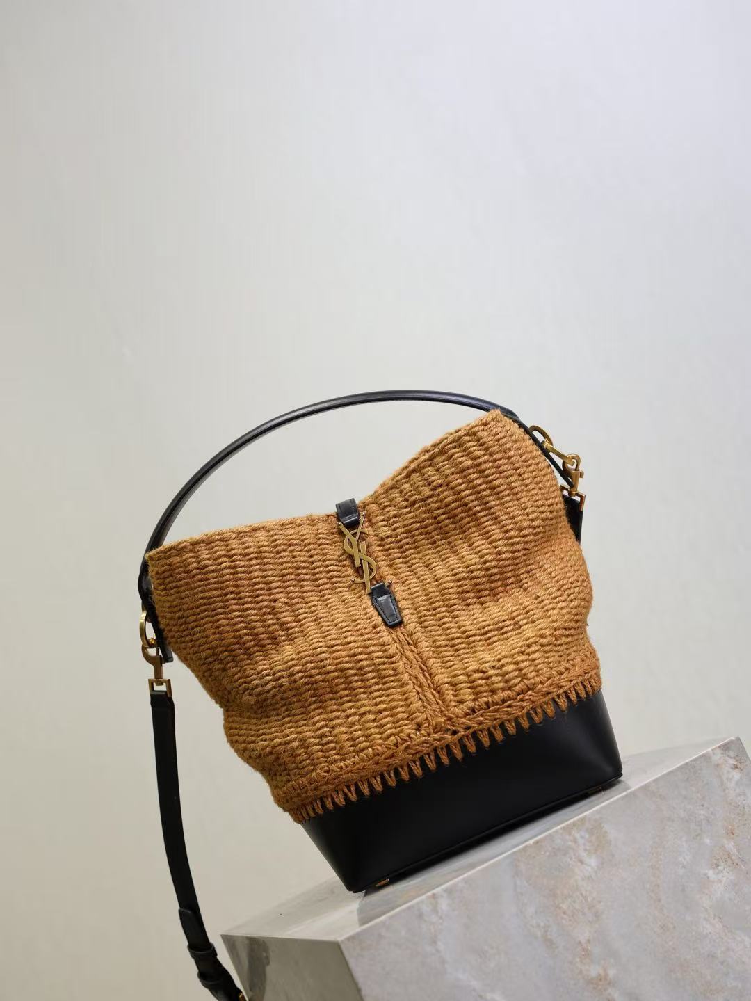 Saint Laurent サンローラン  LE 37 （ロープ/レザー）