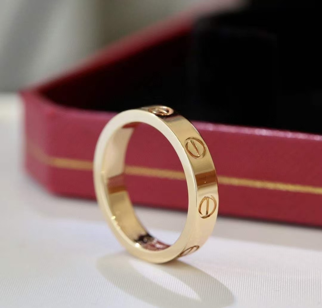 Love リング、スモールモデル