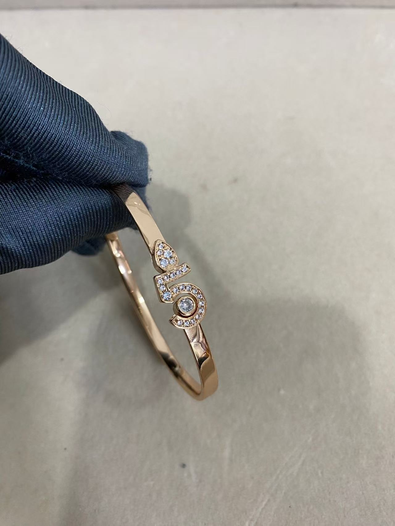 CHANEL エターナル シャネル N°5 ブレスレット