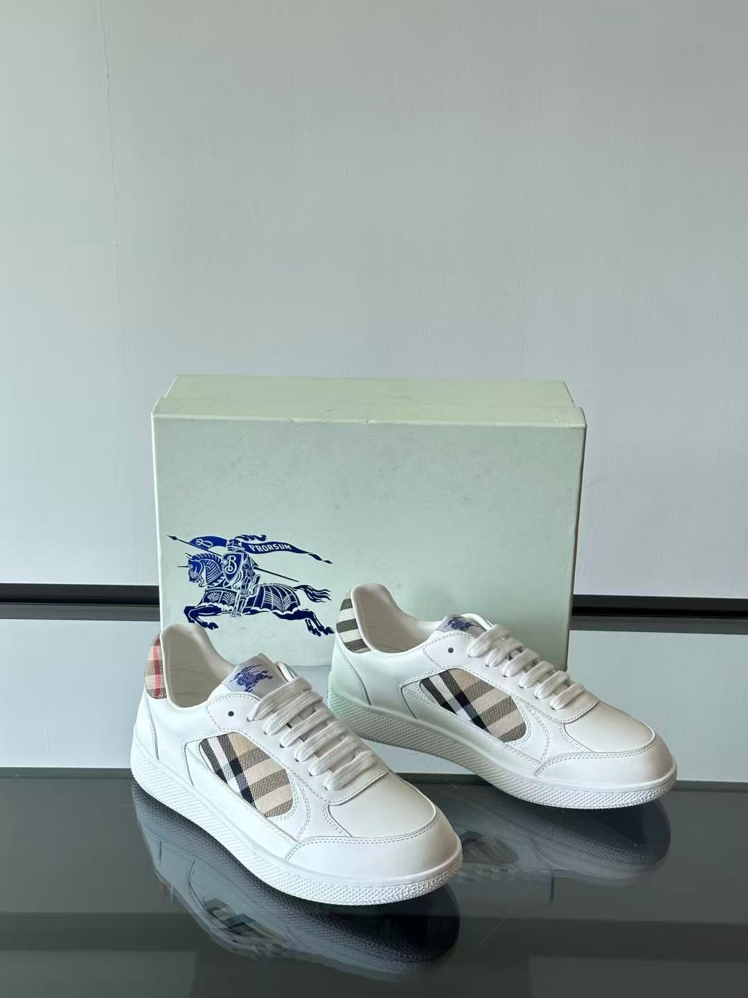 Burberry レザー＆チェック テラススニーカー​