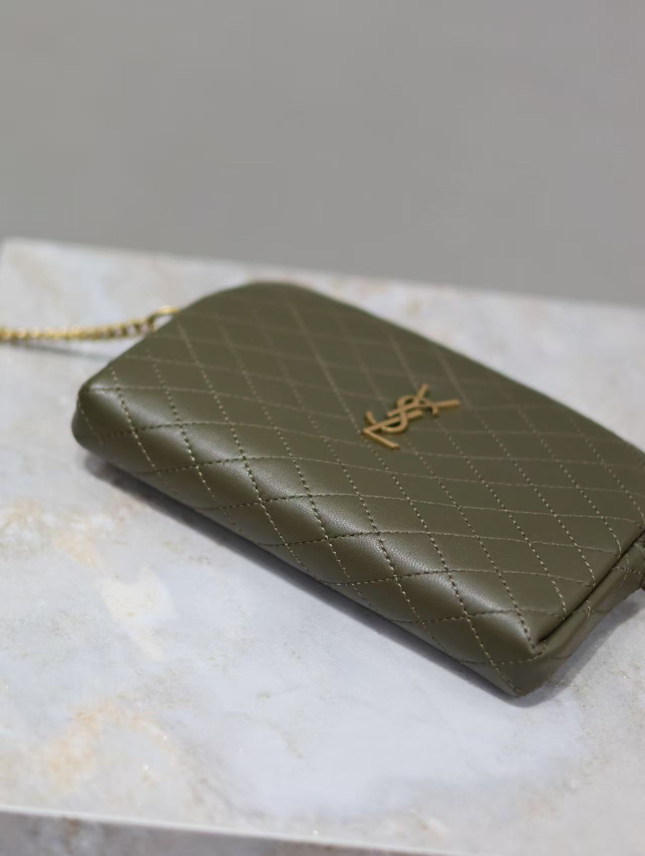 Saint Laurent サンローラン  ギャビー カメラバッグ（ラムスキン）
