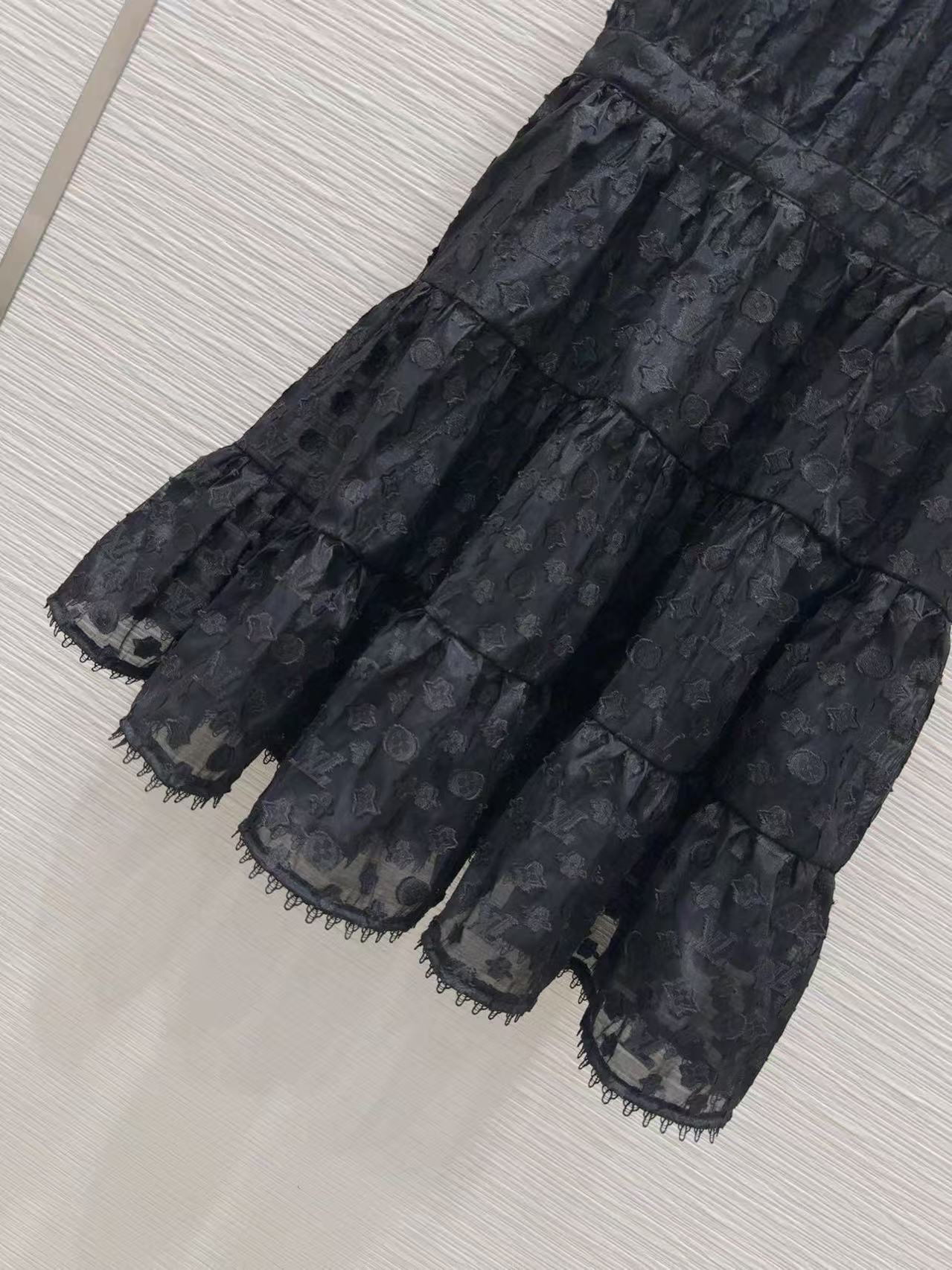 Louis vuitton モノグラム フィルクーペ ティアードドレス