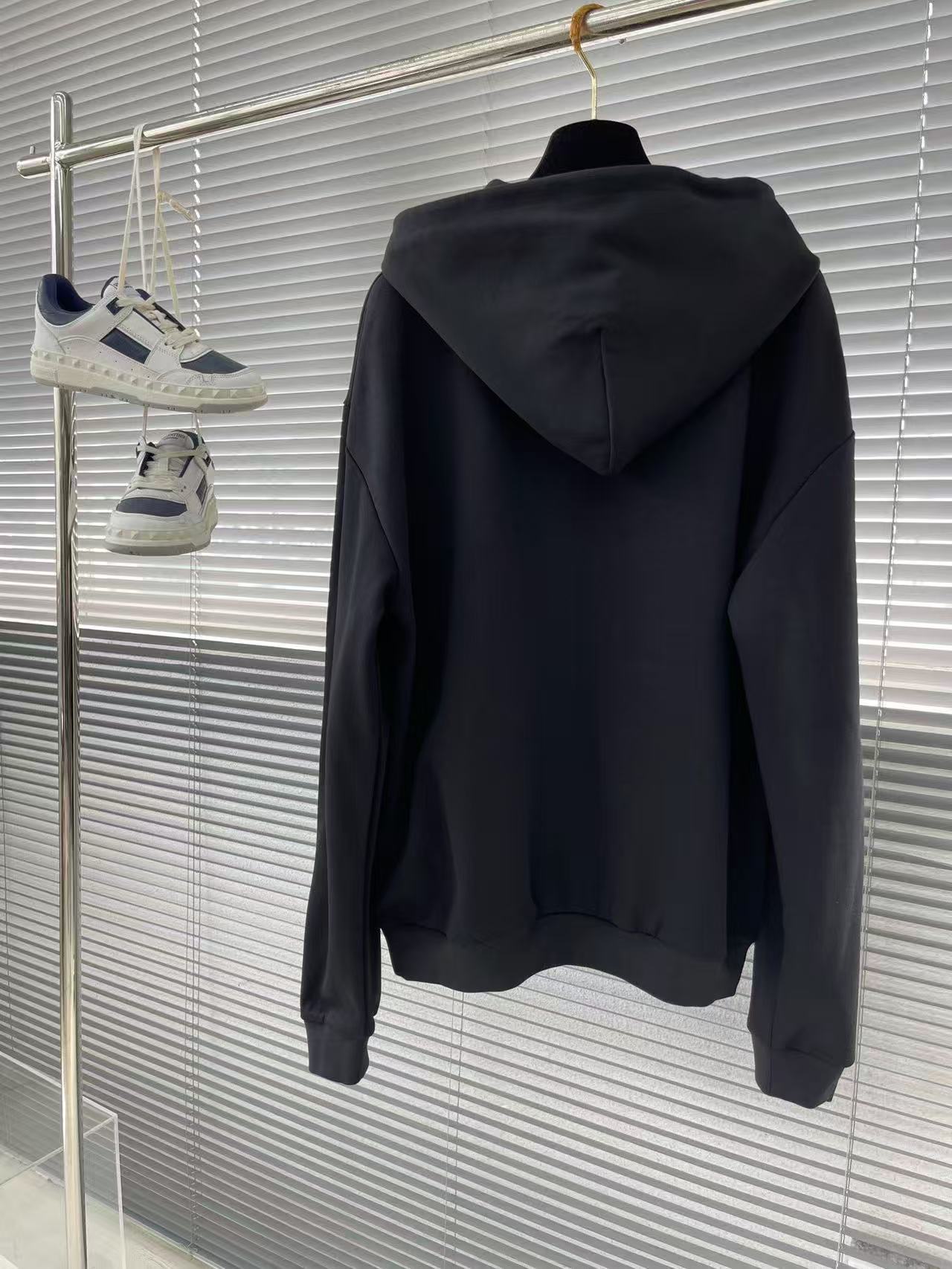 LV エンブロイダードジップジャージーフーディ+ショーツ