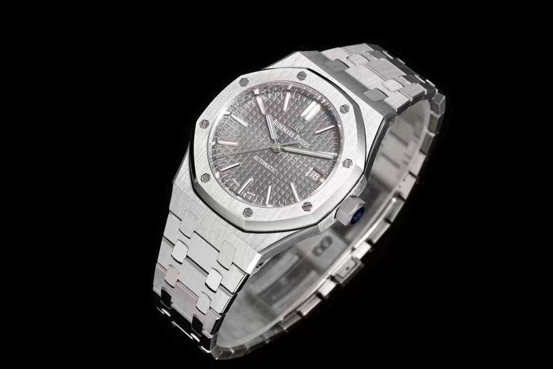 Audemars Piguet  オーデマピゲ ロイヤル オーク オートマティック