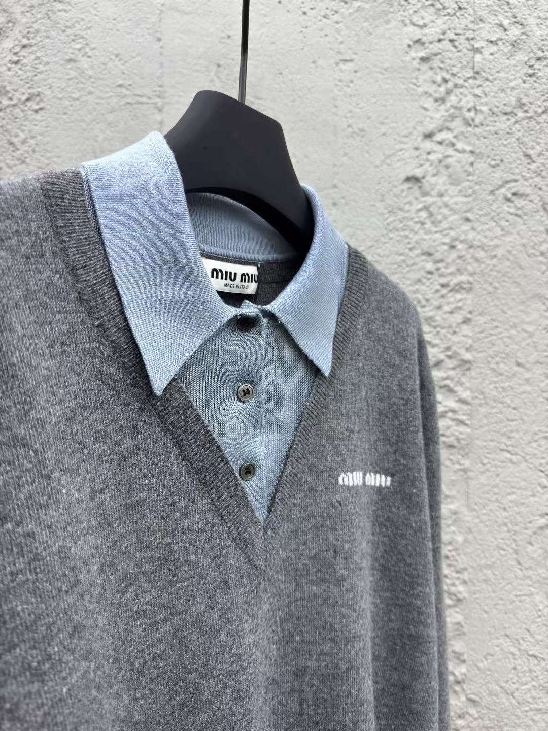 MIUMIU カシミヤxウール ポロセーター