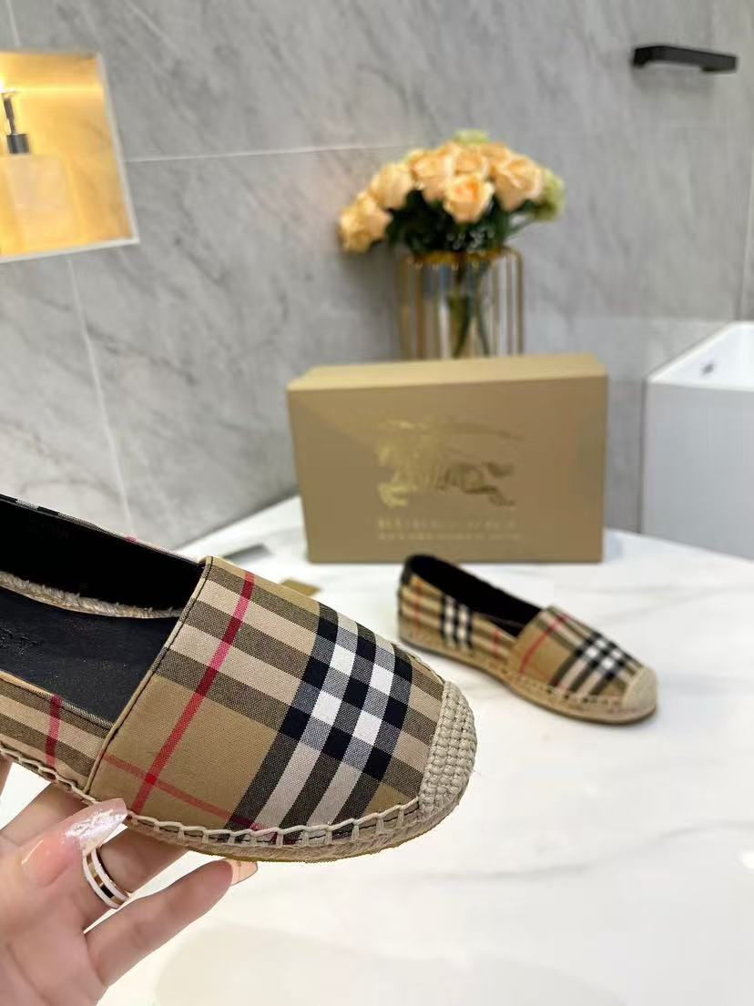 Burberry チェック ミューズ エスパドリーユ