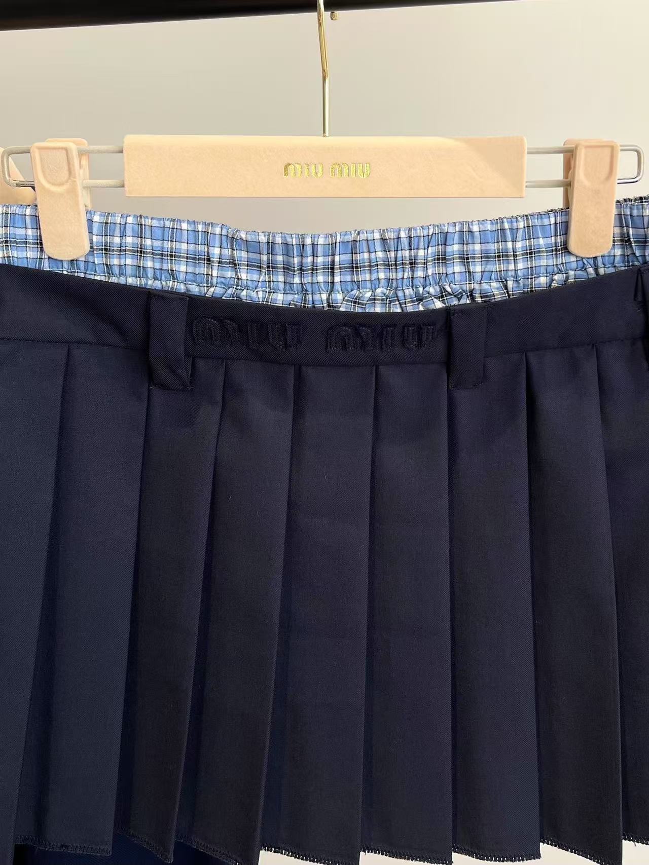 MIUMIU プリーツ バタヴィア ミニスカート