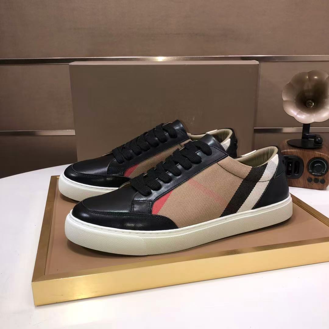 Burberry ハウスチェック＆レザー スニーカー