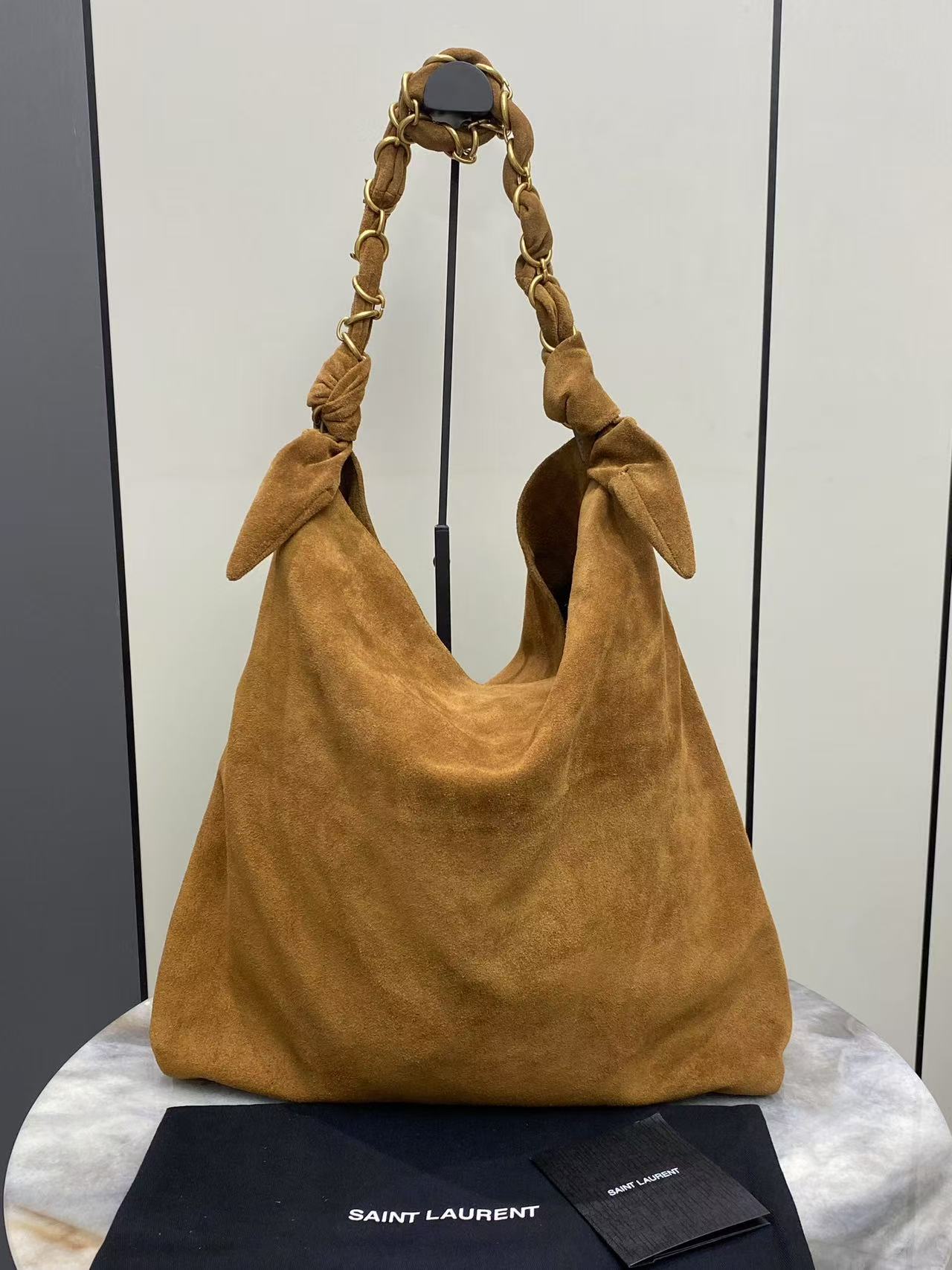  Saint Laurent サンローラン アマリア（スエード）