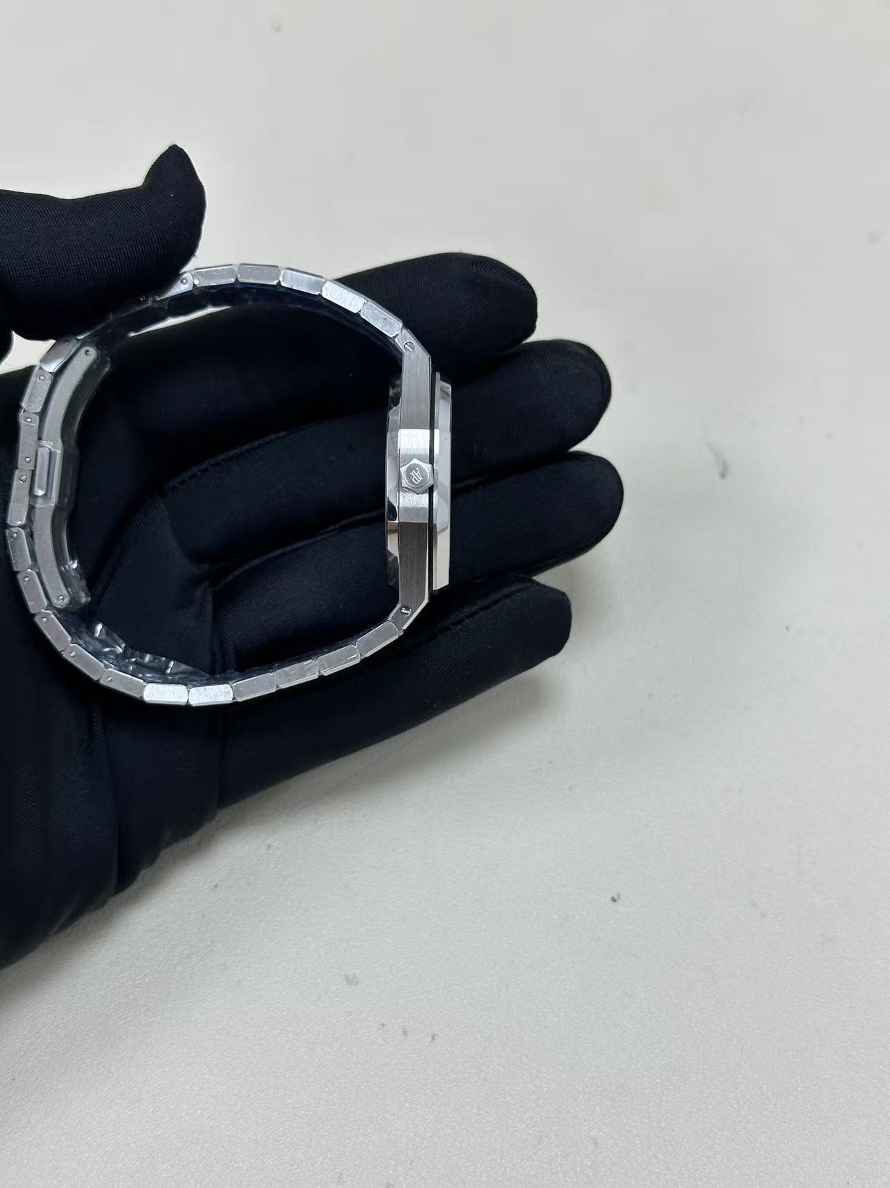 Audemars Piguet  オーデマピゲ  ロイヤル オーク オートマティック