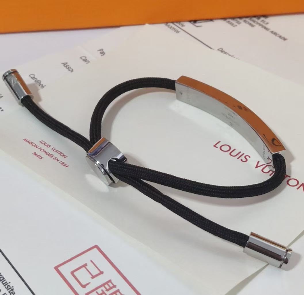 Louis vuitton ブレスレット･LV スペース