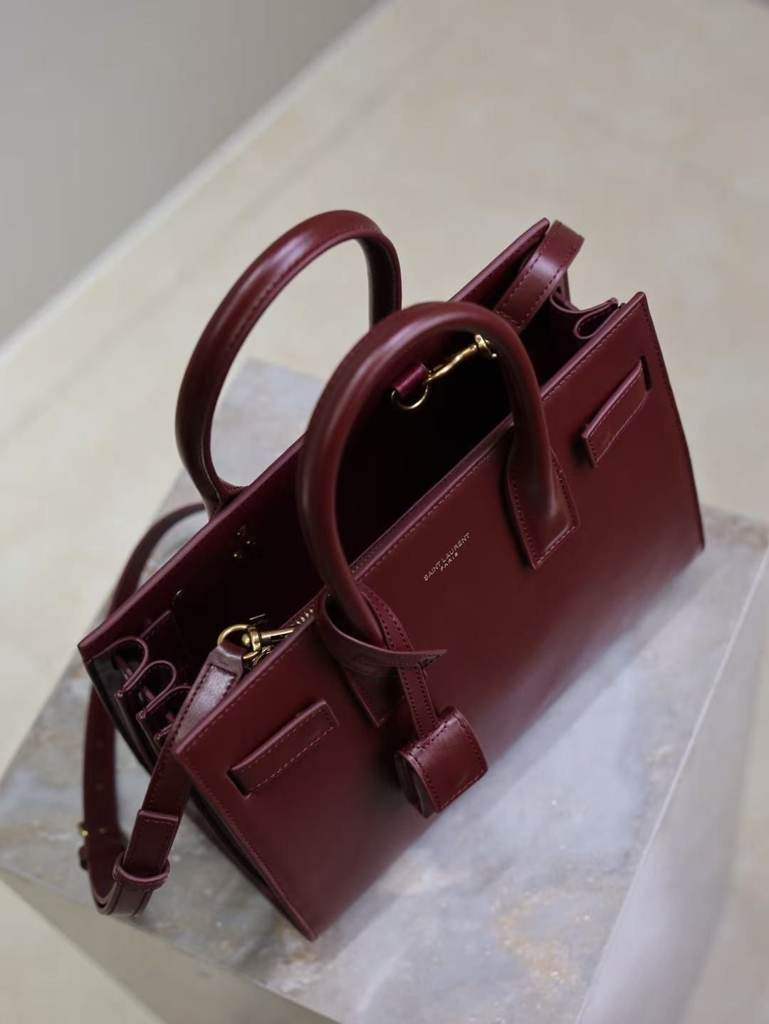  Saint Laurent サンローラン  サック ド ジュール ソフト ナノ（グレインレザー）