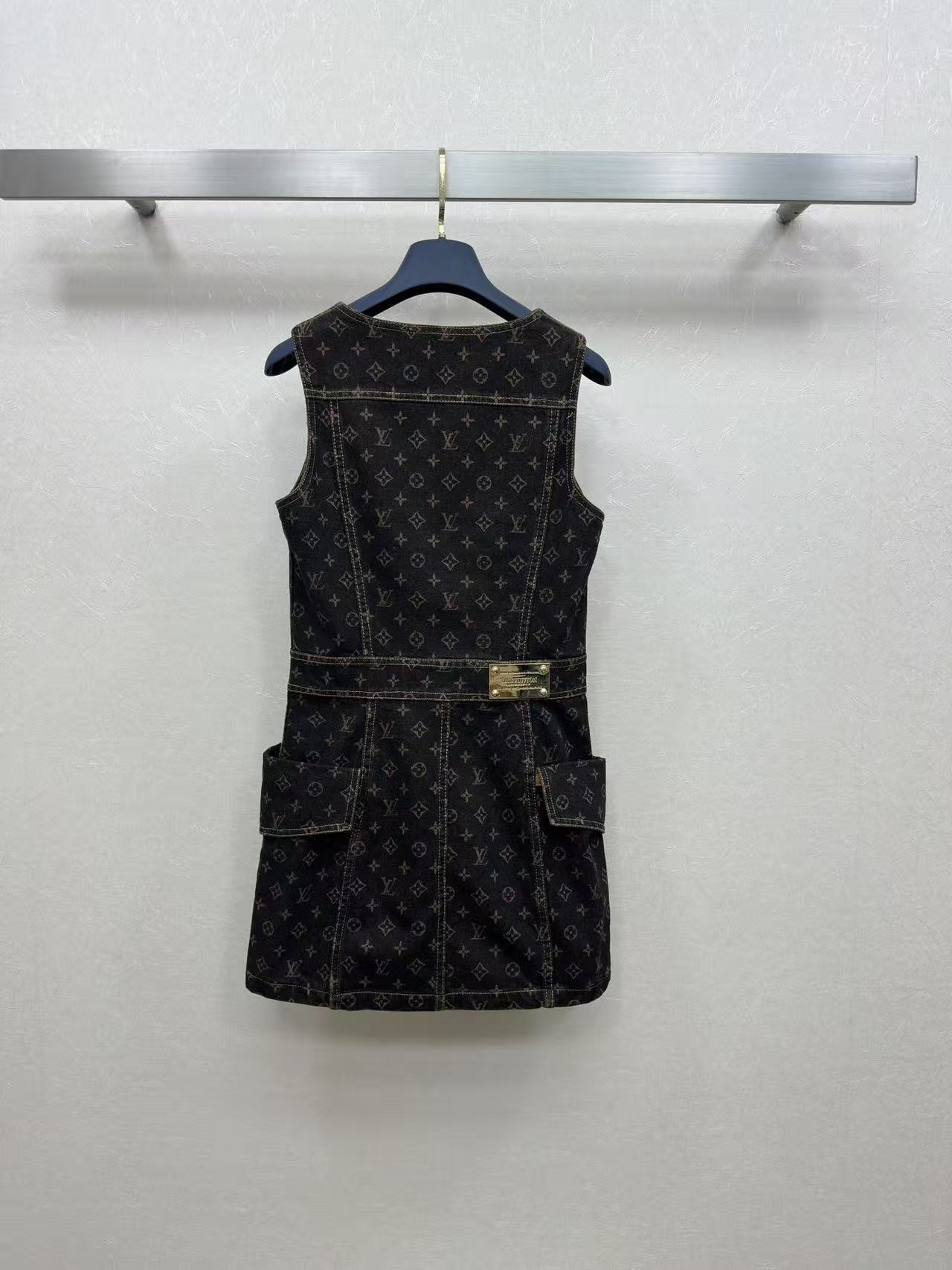 Louis vuitton モノグラム デニム ボタンフロントドレス