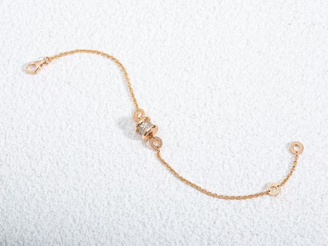 Bvlgari ビー・ゼロワン ブレスレット