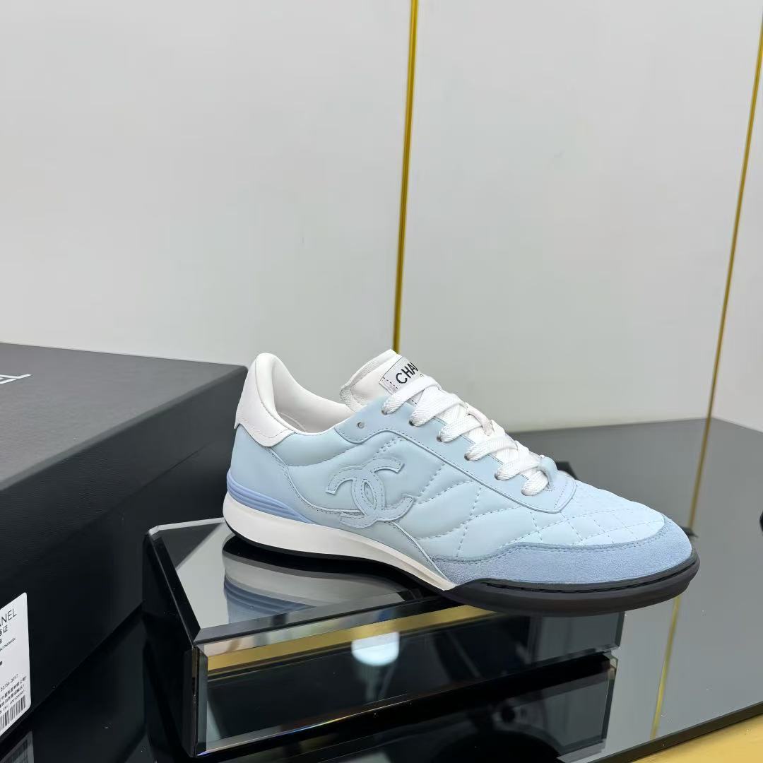 CHANEL シャイニー カーフスキン カーフスキン & スエード カーフスキン  ブルー & ホワイト