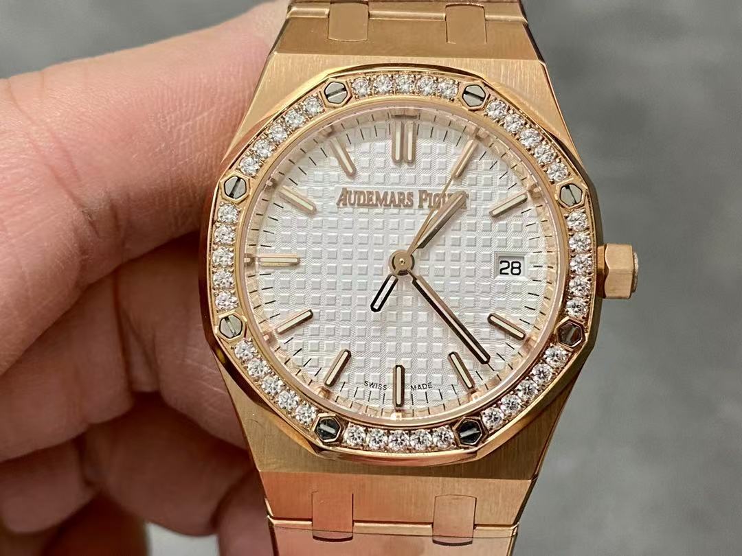 Audemars Piguet  オーデマピゲ  ロイヤル オーク オートマティック