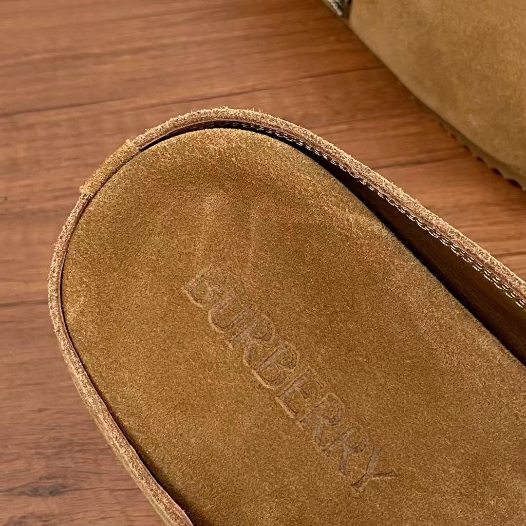 Burberry チェック スエード アーチンクロッグ