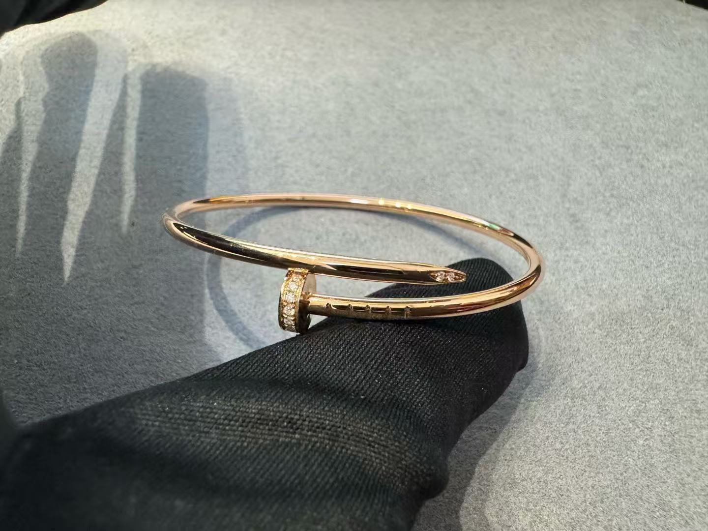 Cartier ジュスト アン クル ブレスレット  スモールモデル ダイヤモンド