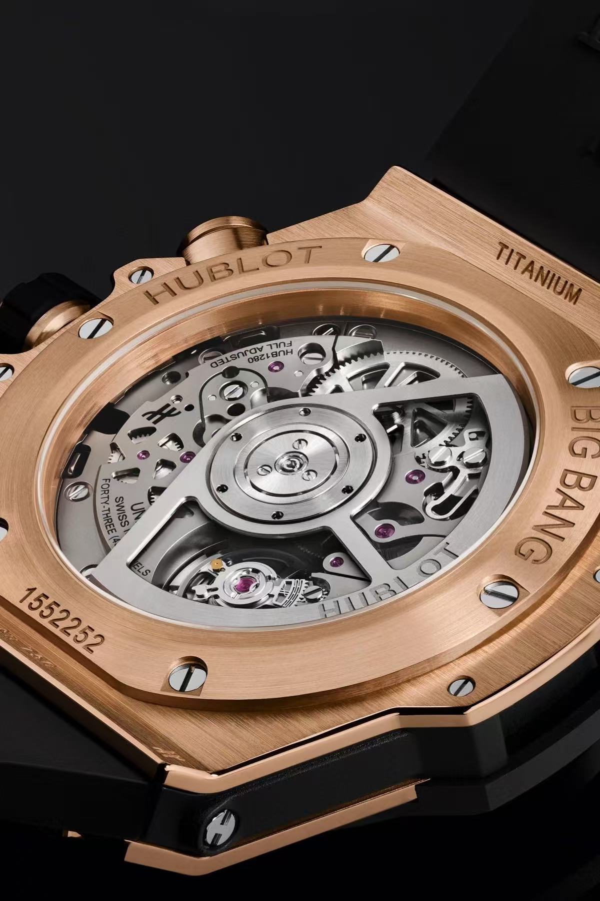  HUBLOT ウブロ ウニコ キングゴールドセラミック
