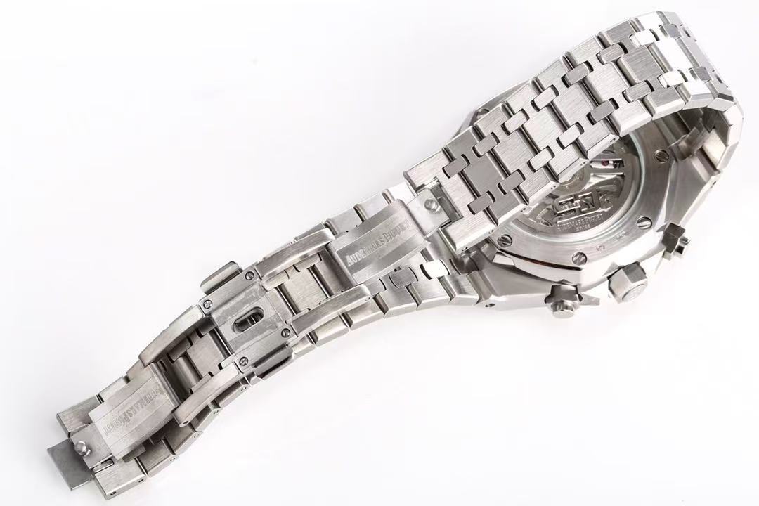 Audemars Piguet  オーデマピゲ  ロイヤル オーク クロノグラフ