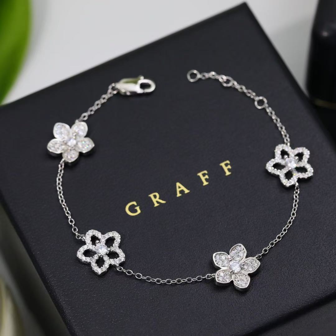 Graff ワイルドフラワー パヴェダイヤモンド ブレスレット