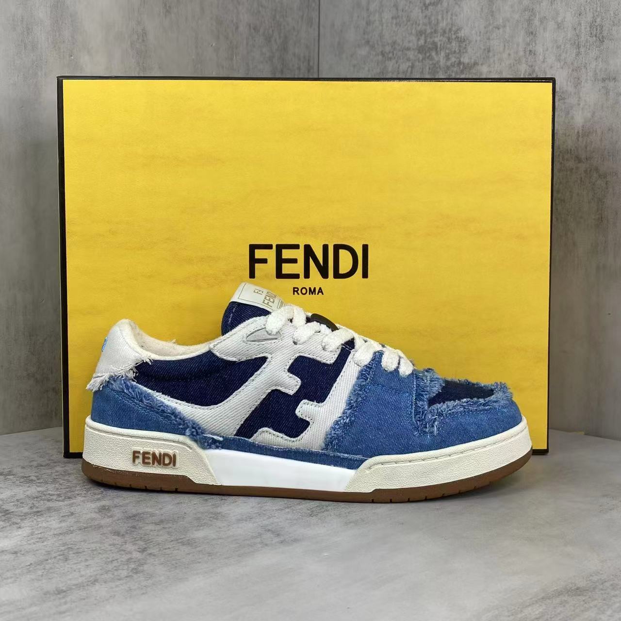 Fendi フェンディ マッチ ブルーデニム ロートップ