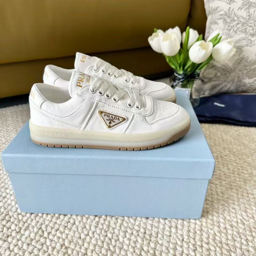 Prada プラダ ダウンタウン ナッパレザー スニーカー