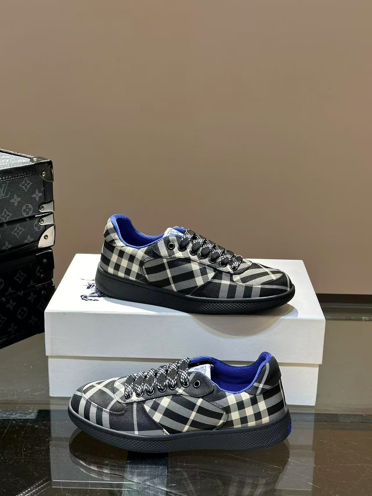 Burberry チェック テラススニーカー