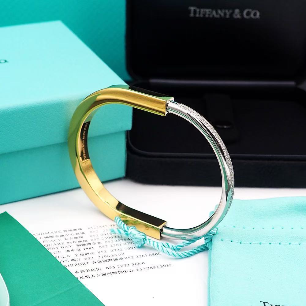 ティファニー ロック バングル イエローゴールド ＆ ホワイトゴールドにハーフ パヴェ ダイヤモンドをセッティング