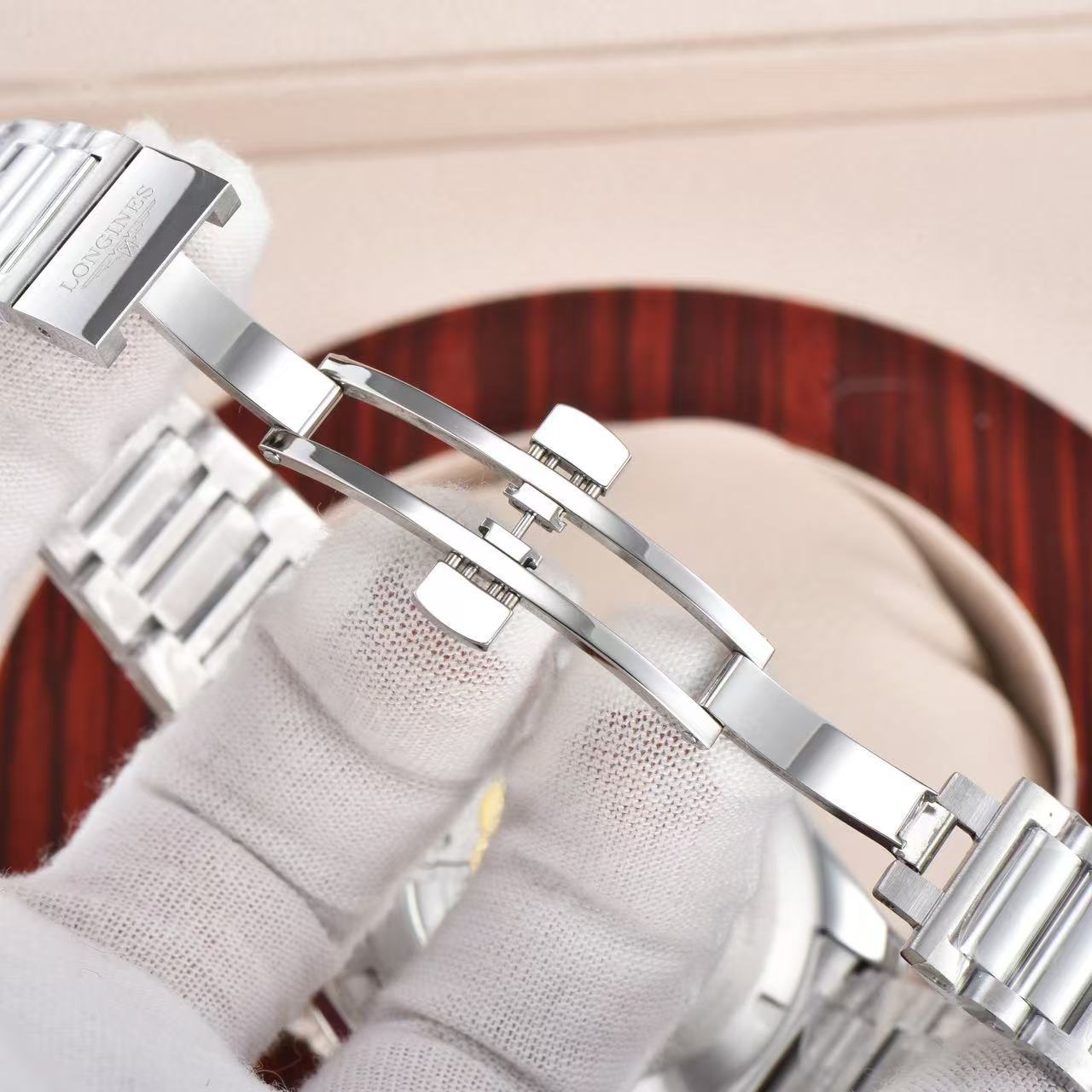 LONGINES  ロンジン  コンクエスト, L3.830.4.92.6, 自動巻 ウォッチ, Ø 41.00 mm, ステンレススティール.