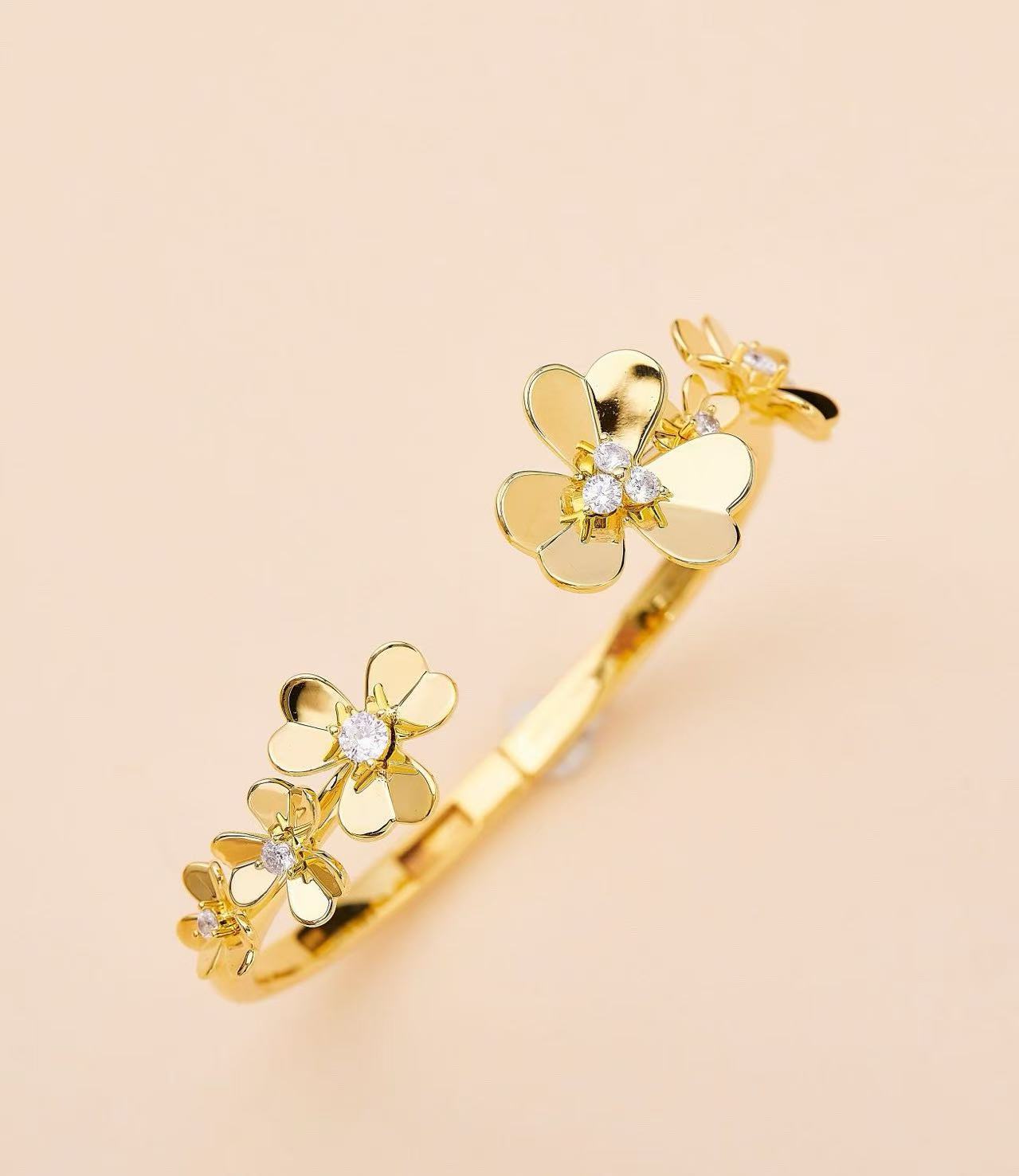 フリヴォル ブレスレット、7フラワー、ミディアムモデル