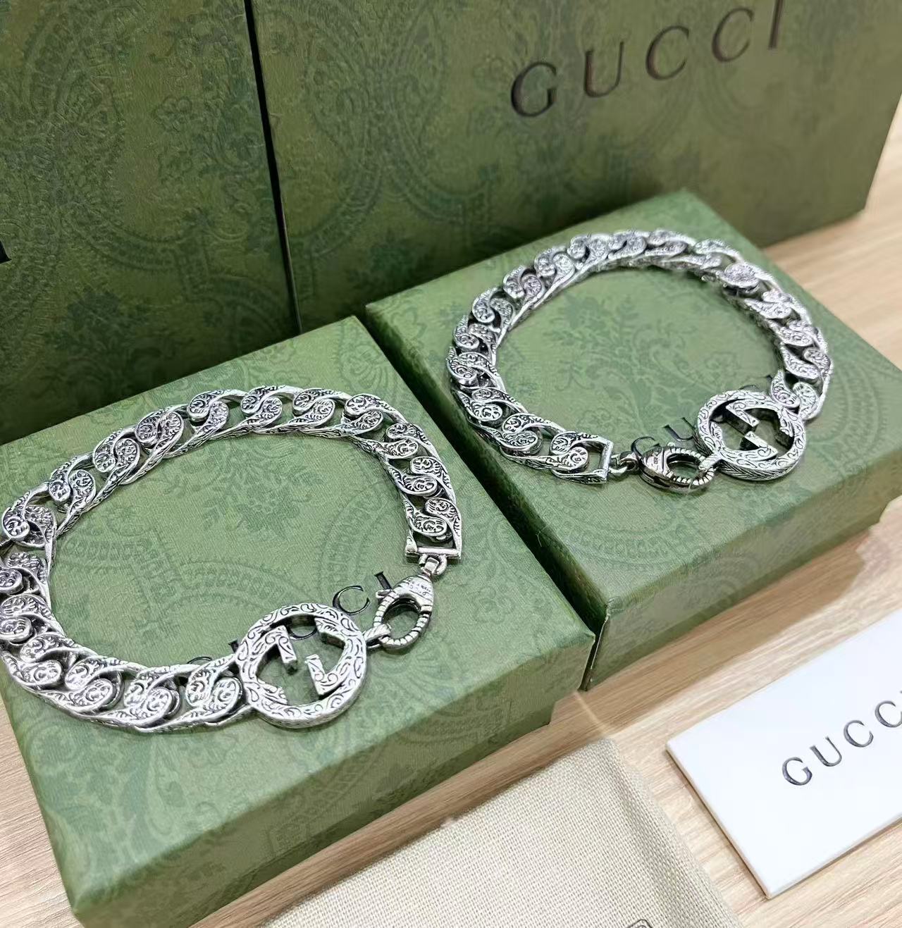 GUCCI 〔グッチ インターロッキング〕チェーン ブレスレット