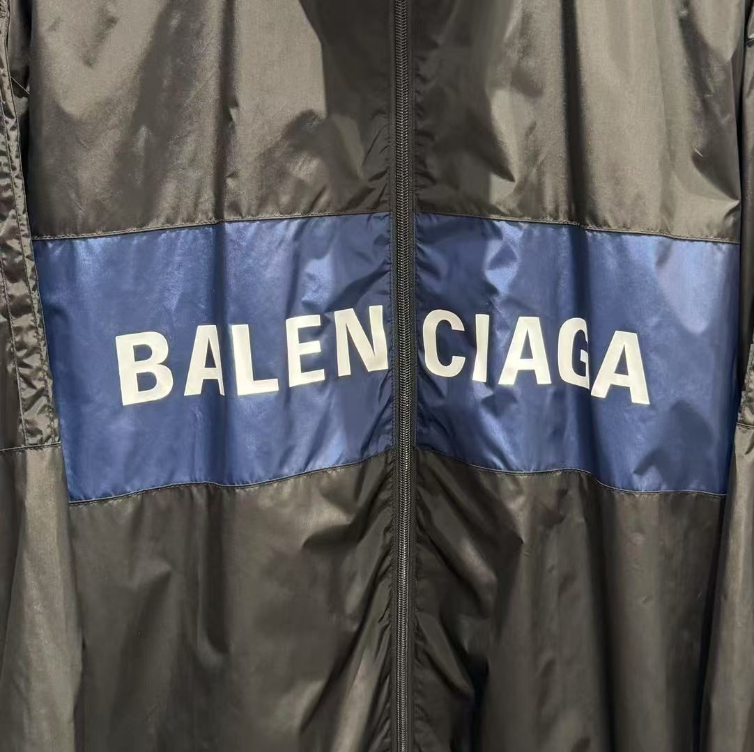 BALENCIAGA ジップアップ ジャケット で ブラック
