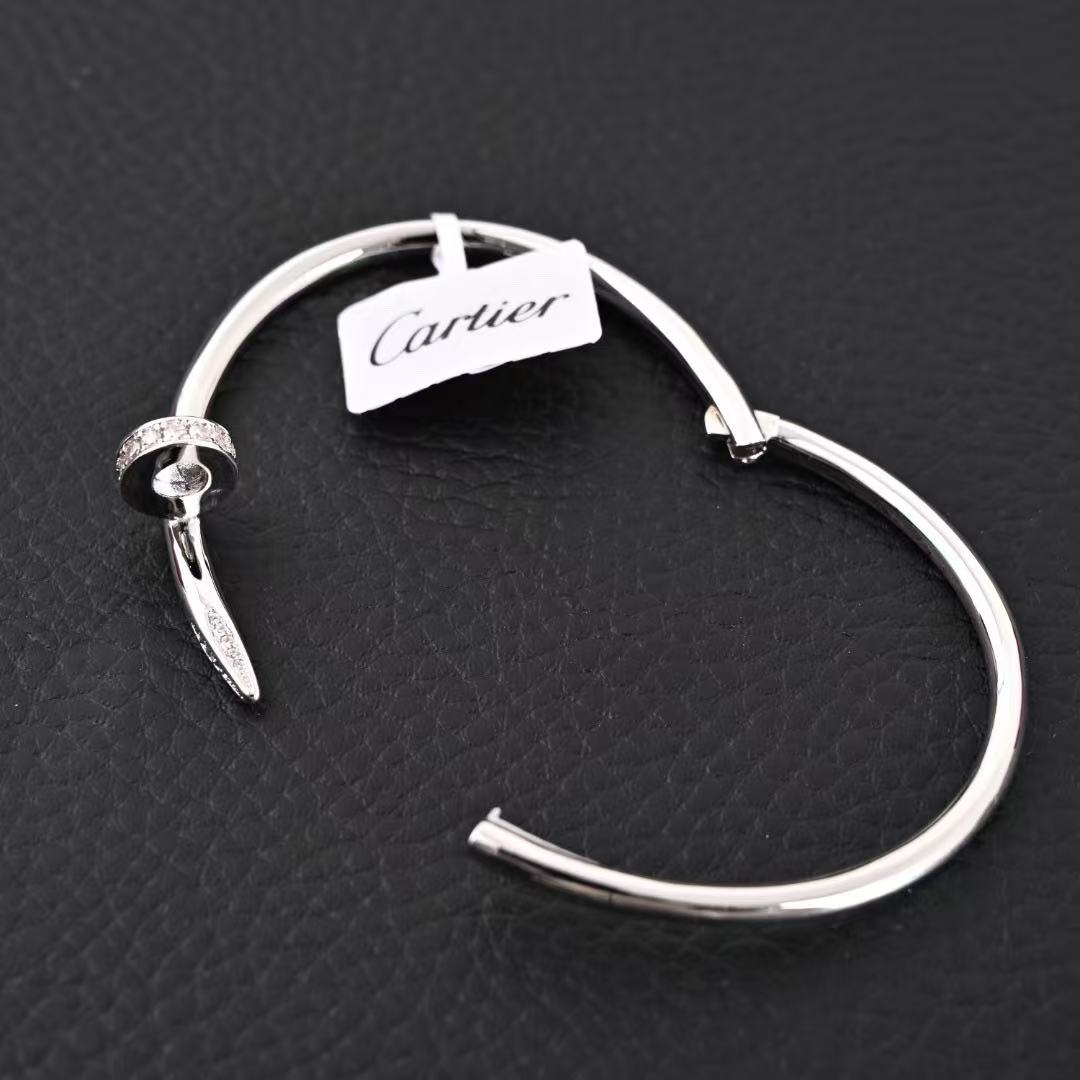 Cartier ジュスト アン クル ブレスレット  スモールモデル  ダイヤモンド