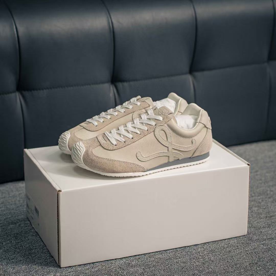 Loewe バレエランナー 2.0（ソフトカーフ）