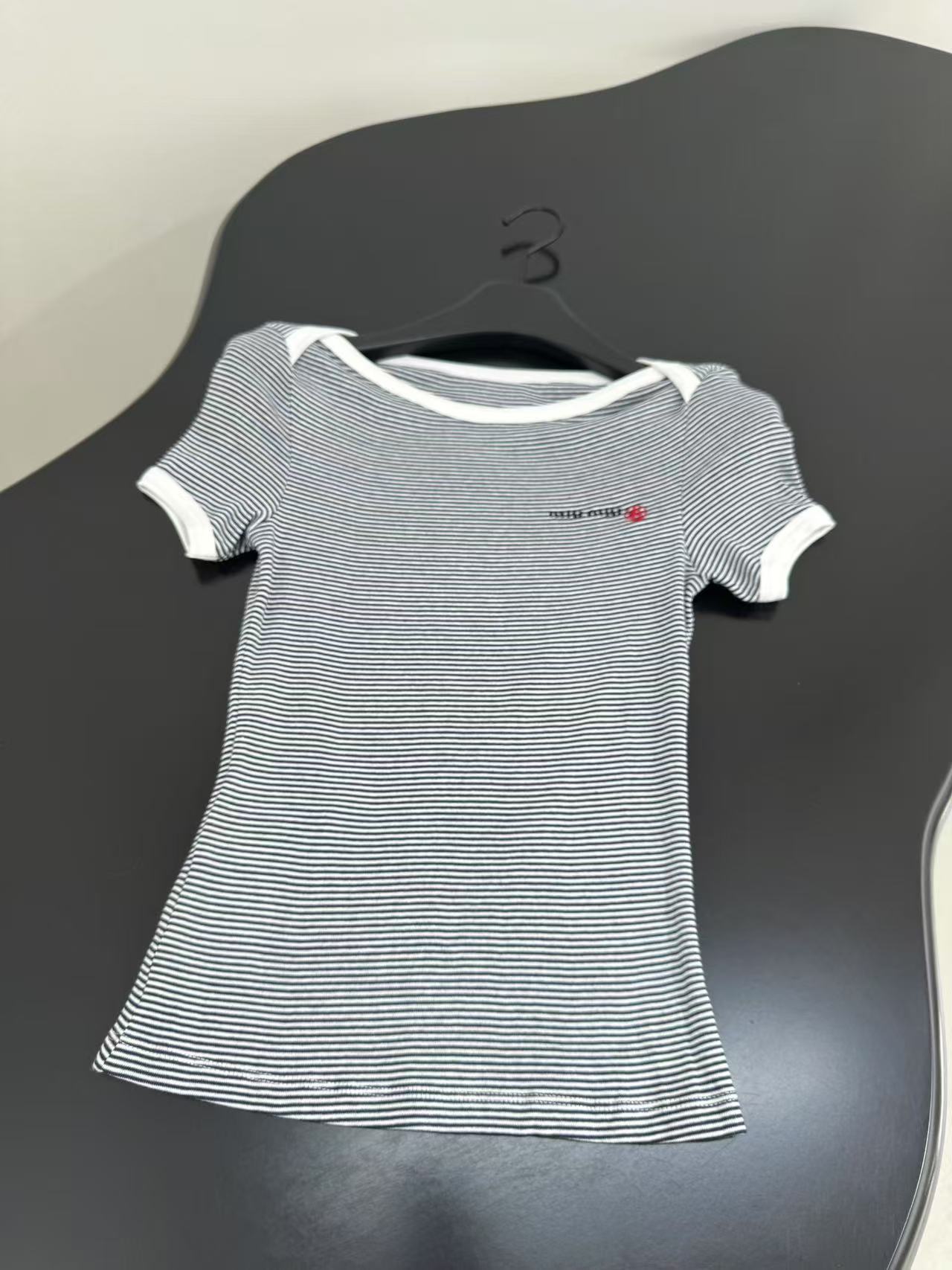 MIUMIU プチバトー X ミュウミュウ リブジャージーTシャツ
