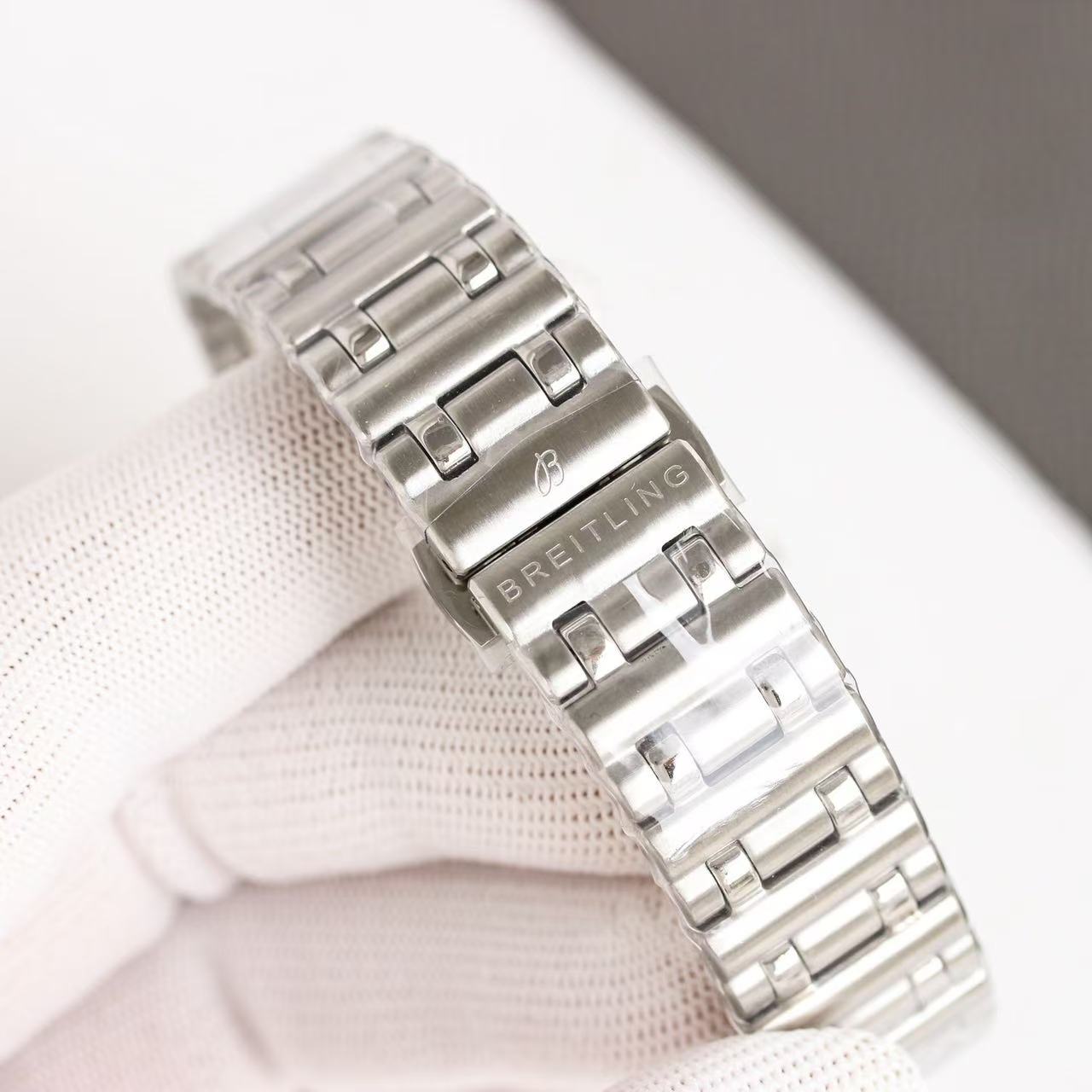 BREITLING  ブライトリング  クロノマット オートマチック36ヴィクトリア・ベッカム