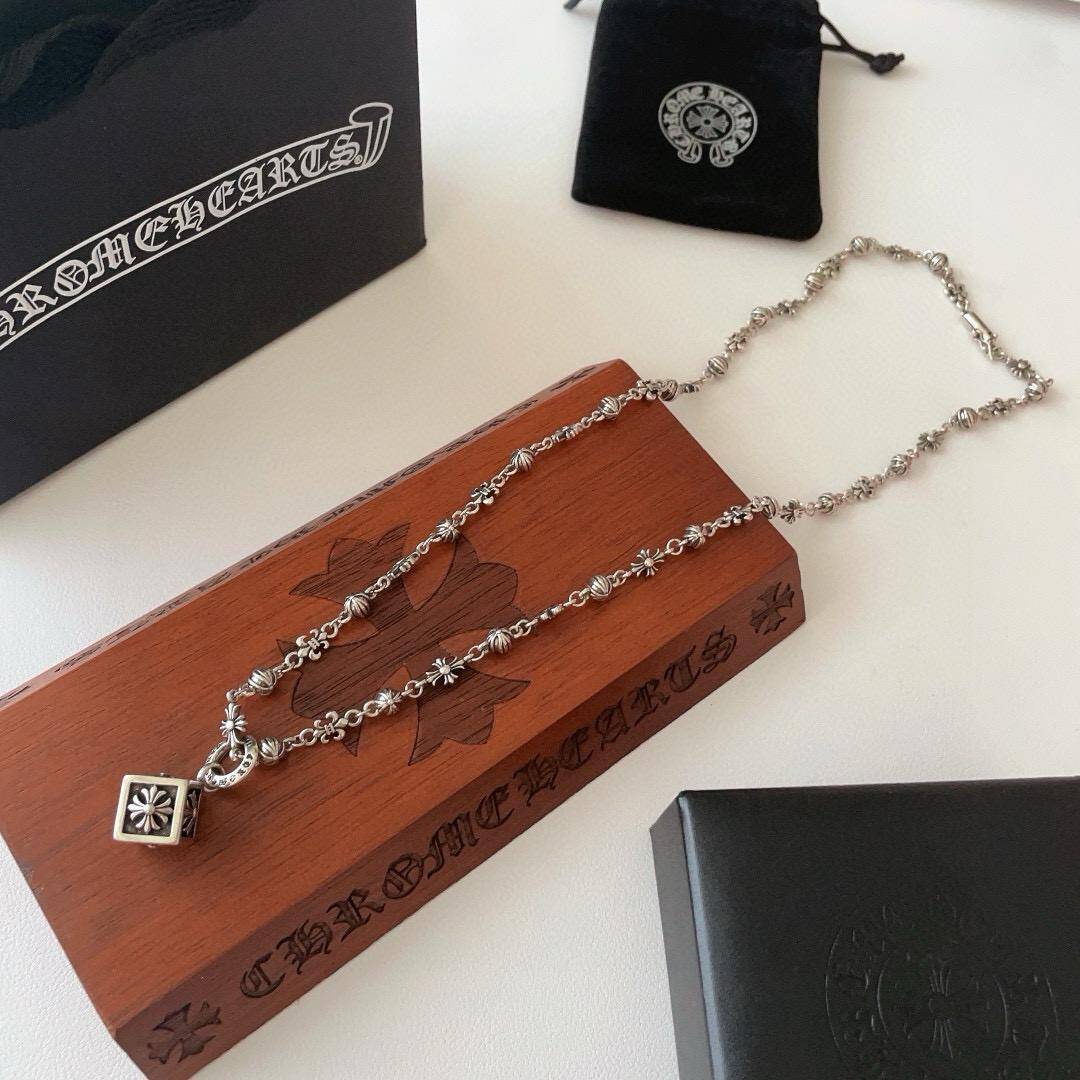 Chrome Hearts フラワーモチーフ ネックレス