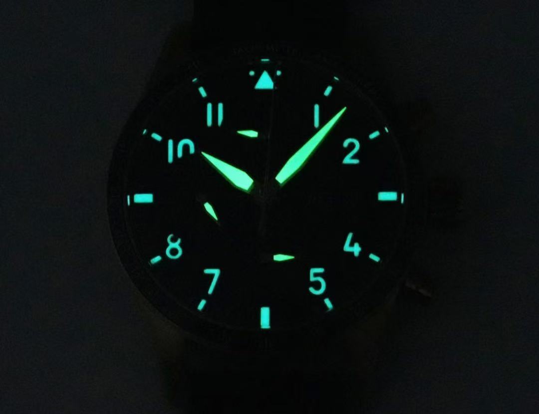 IWC パイロット・ウォッチ・パフォーマンス・クロノグラフ 41 “MERCEDES-AMG PETRONAS FORMULA ONE™ TEAM