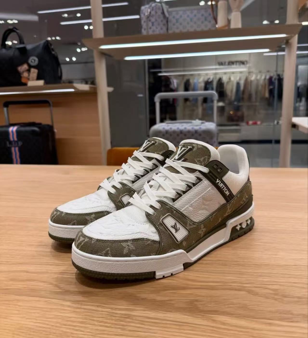 Louis vuittonトレイナー スニーカー