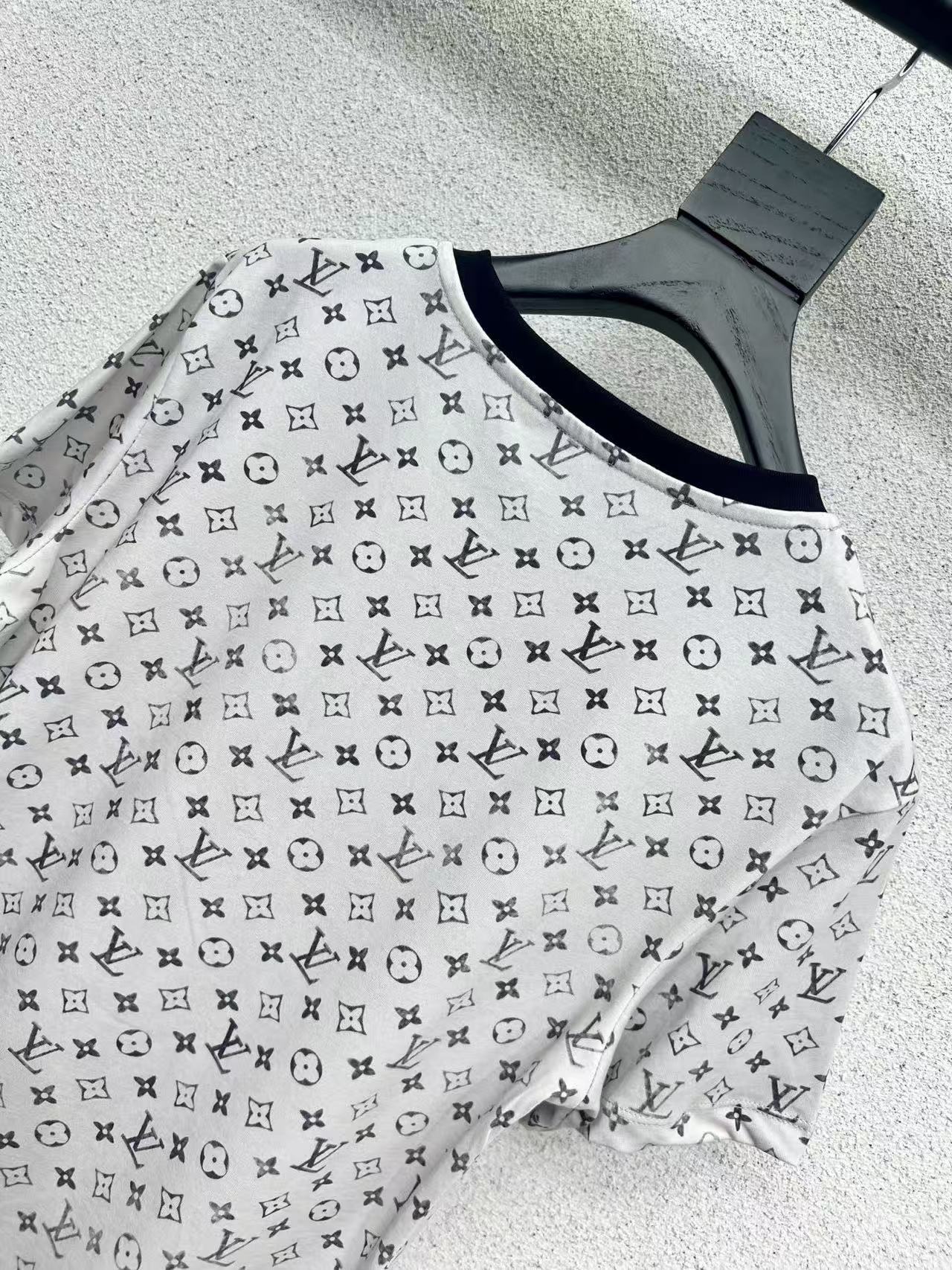 Louis vuitton ウォッシュド モノグラム Tシャツ