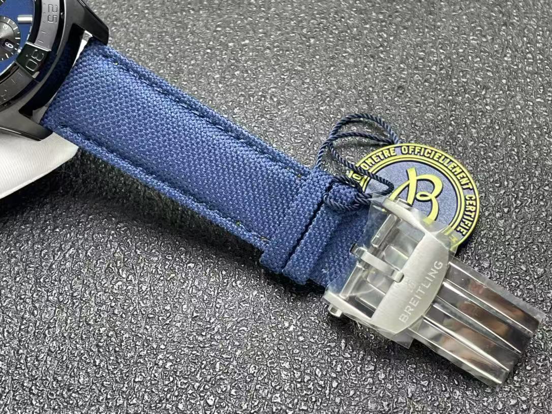 Breitling ブライトリング アベンジャー B01 クロノグラフ 44 ナイト ミッション US ネイビー アカデミー