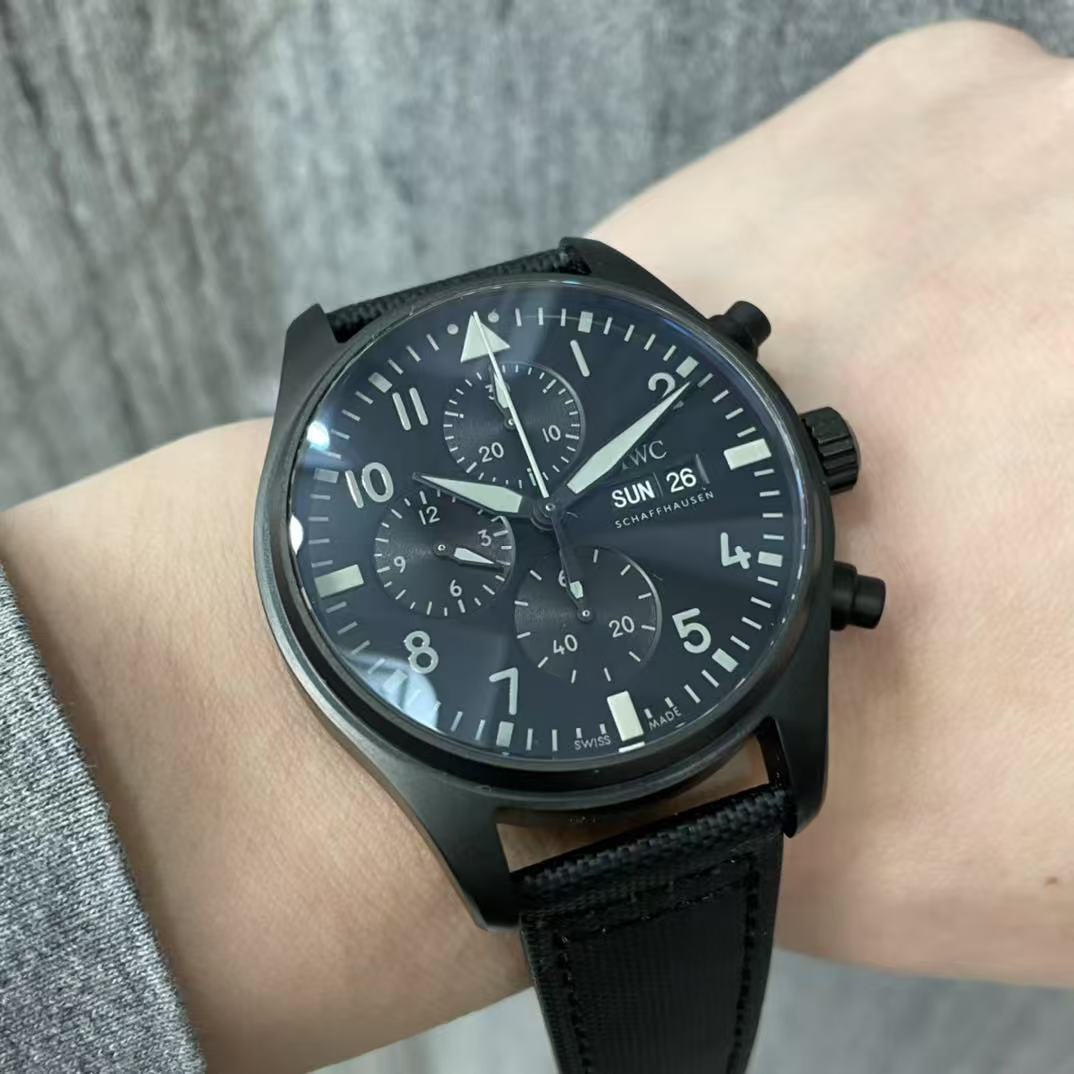  IWC パイロット・ウォッチ・クロノグラフ 41・トップガン・セラタニウム®