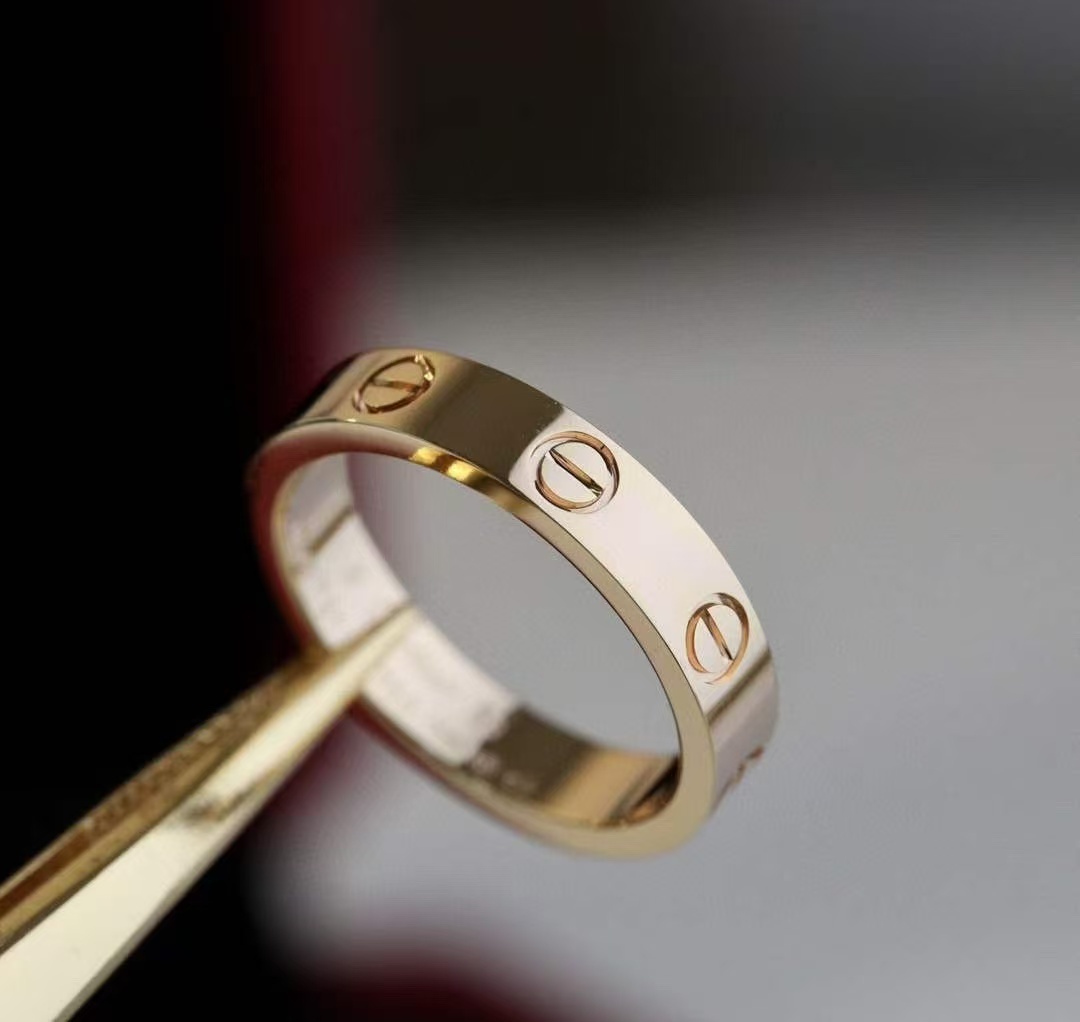 Love リング、スモールモデル